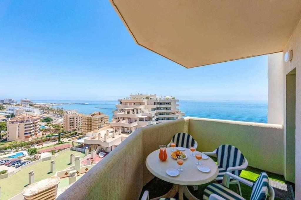 Benalbeach Apartamento Con Vistas Maravillosas Málaga Eksteriør bilde